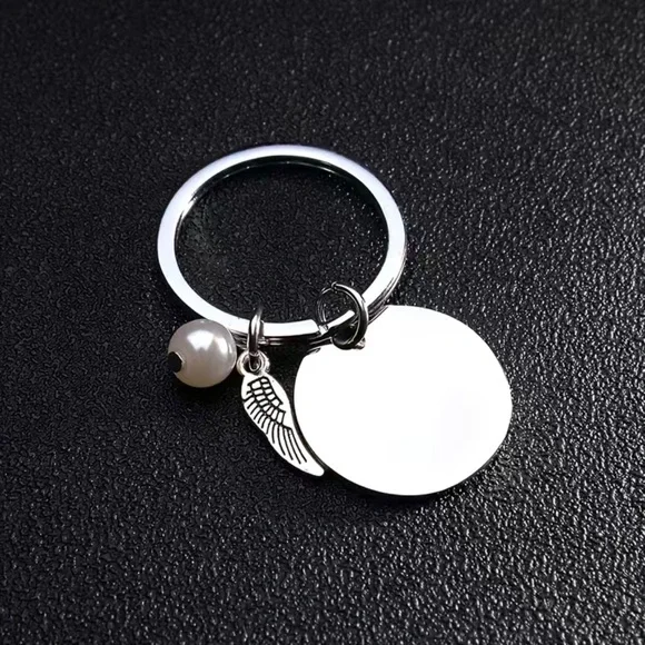 Love Quote Grandmother Keychain, Grandma Gift, Granddaughter Keychain - Picture 2 of 2